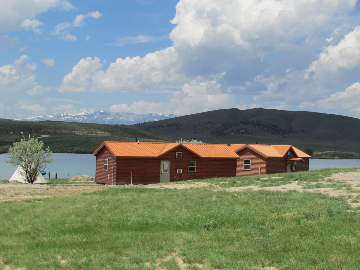 Monster Lake Ranch Hotel Cody Exterior photo